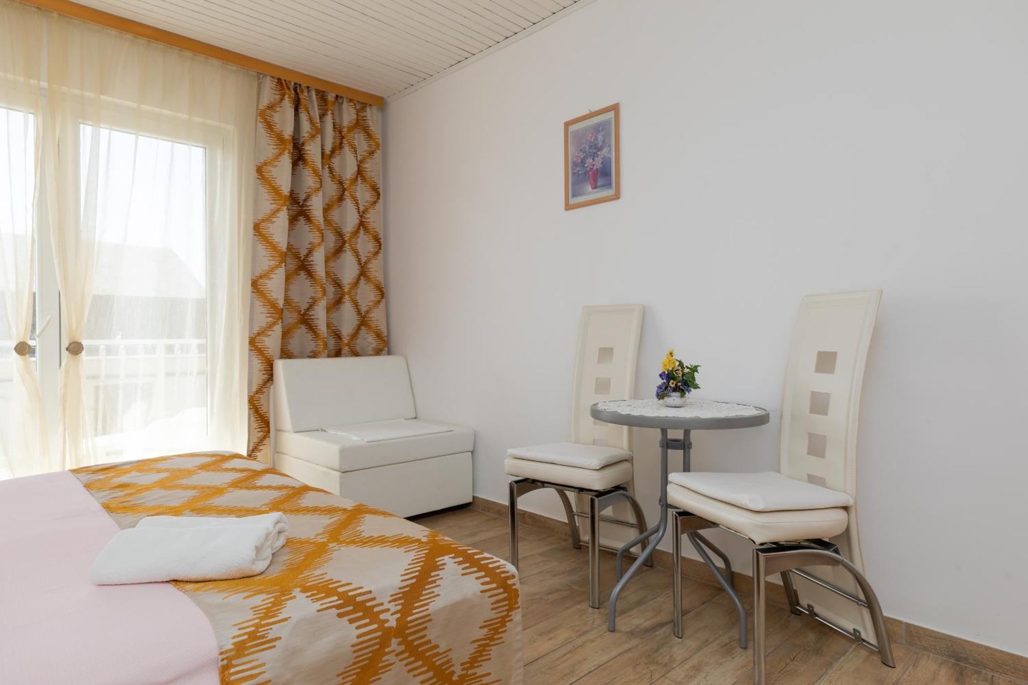 Apartments By The Sea Duce, Omis - 2992 Dugi Rat Zimmer foto